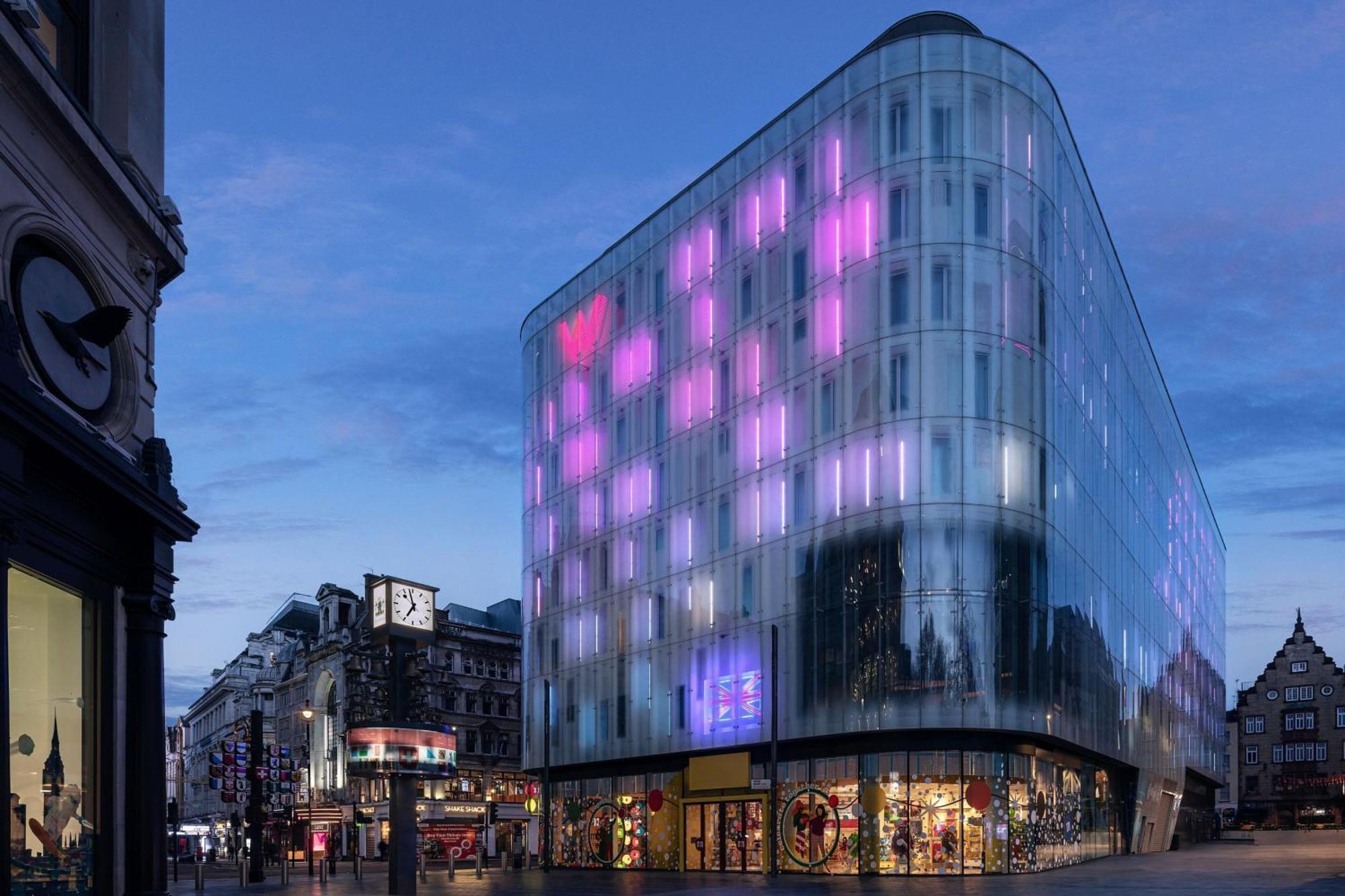 W London Hotel Bagian luar foto