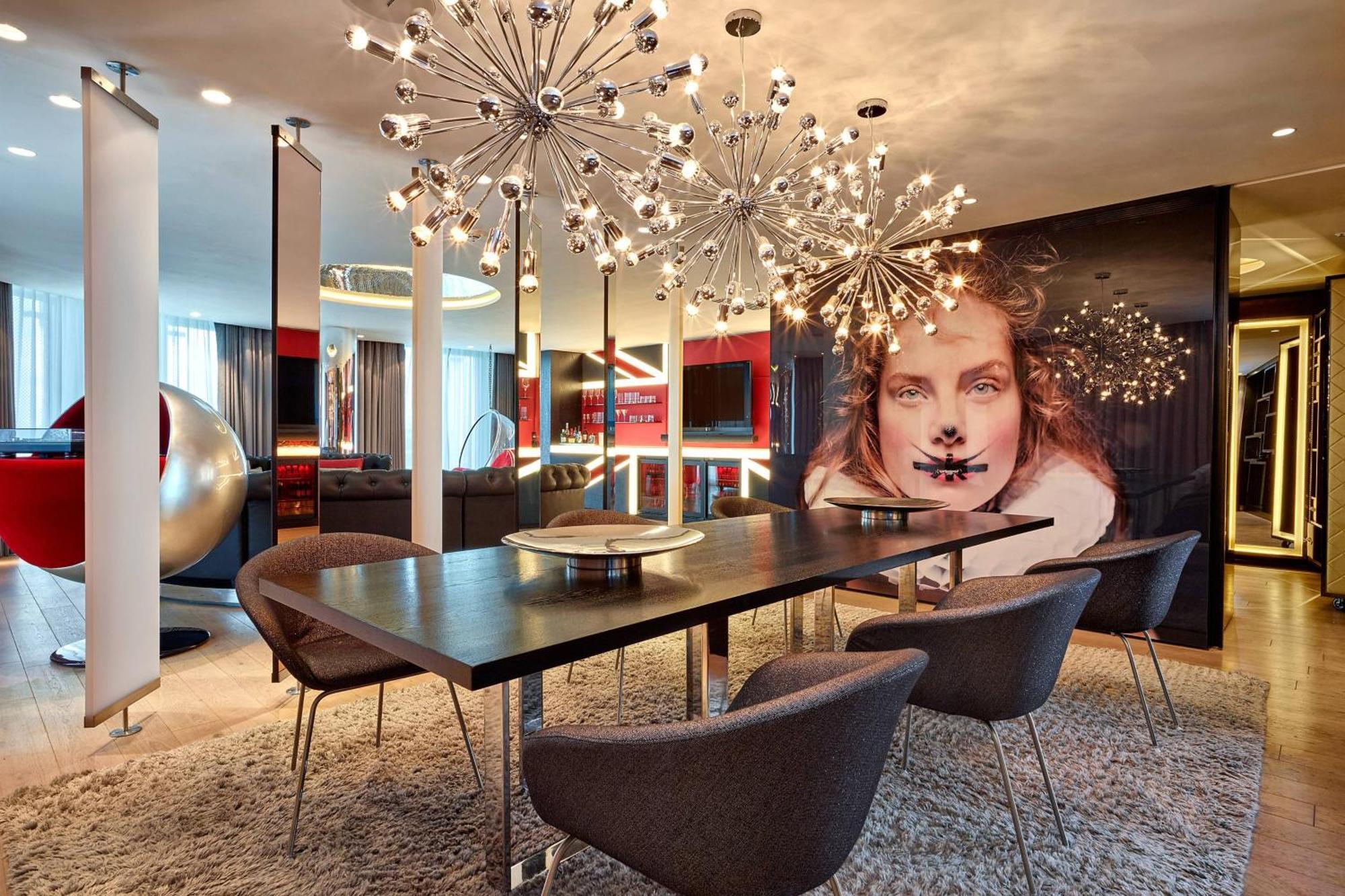 W London Hotel Bagian luar foto