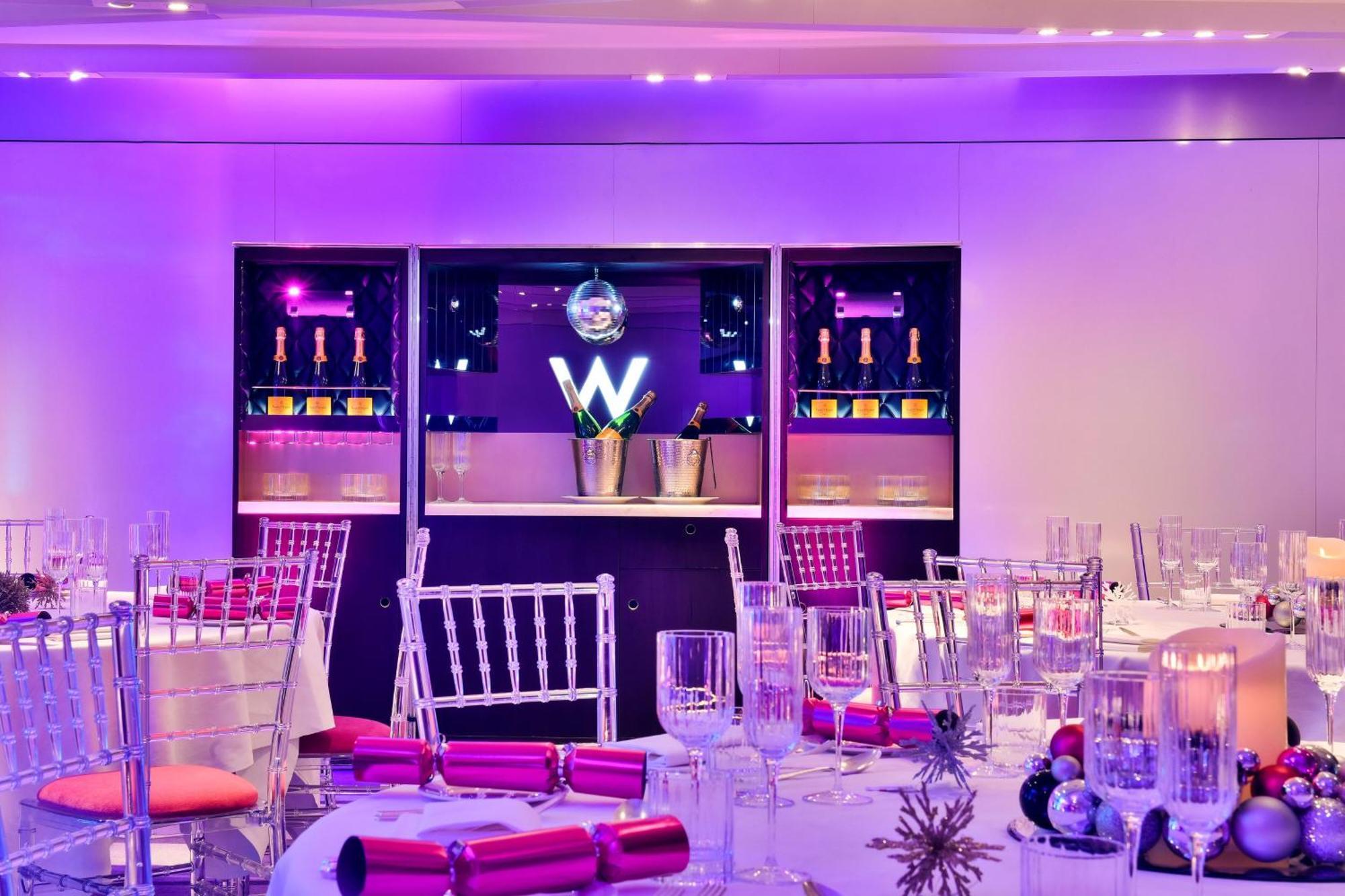 W London Hotel Bagian luar foto