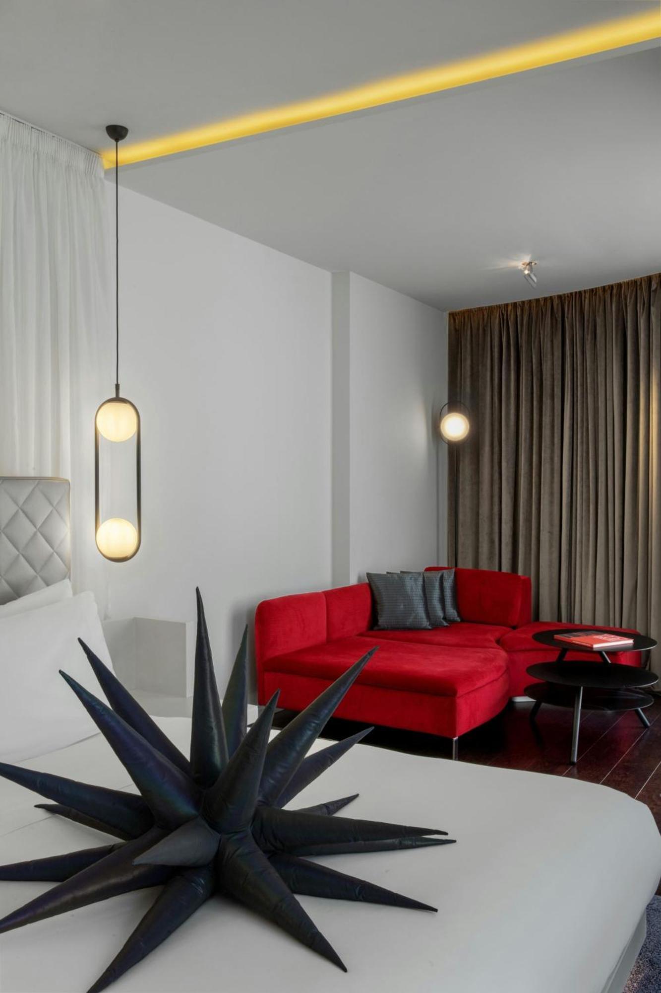 W London Hotel Bagian luar foto