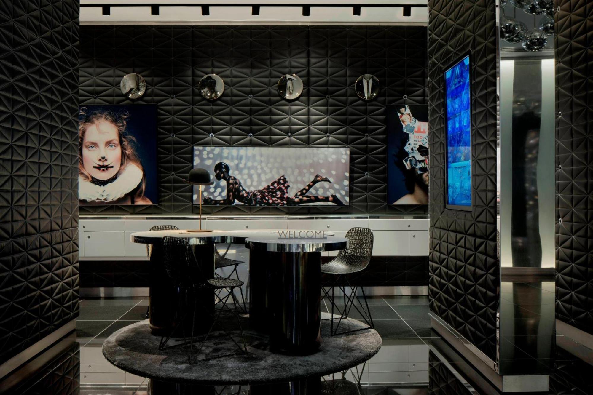 W London Hotel Bagian luar foto